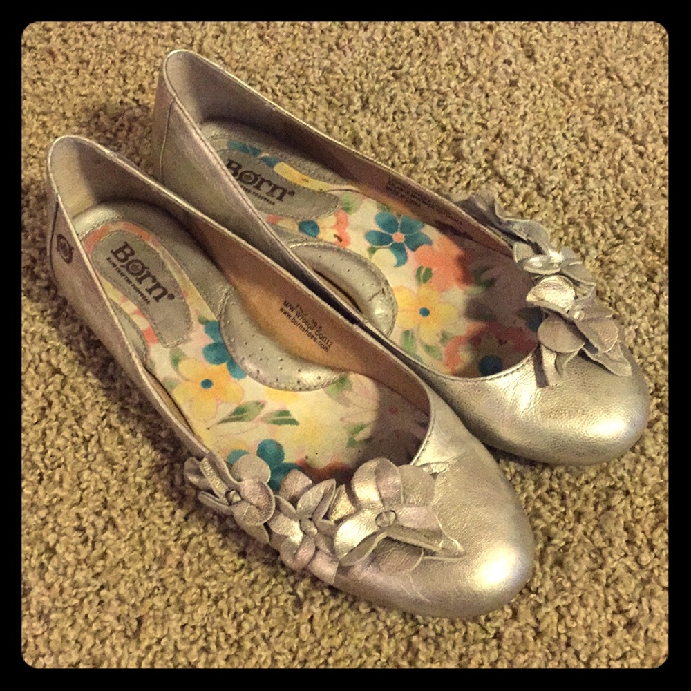 Metallic comfy flats